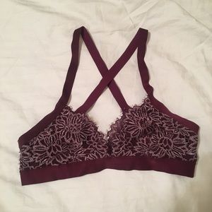 Adorable Aerie eyelash lace bralette